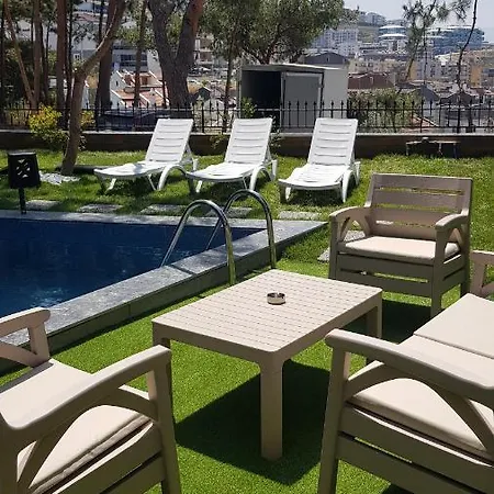 Tria Life Villas *